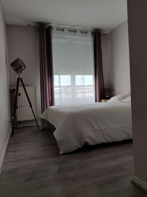 App 5 Pers, Parking, 3Mn Rer A, 40 Mn Du Centre De Paris, Cergy Le Haut Apartment Екстериор снимка