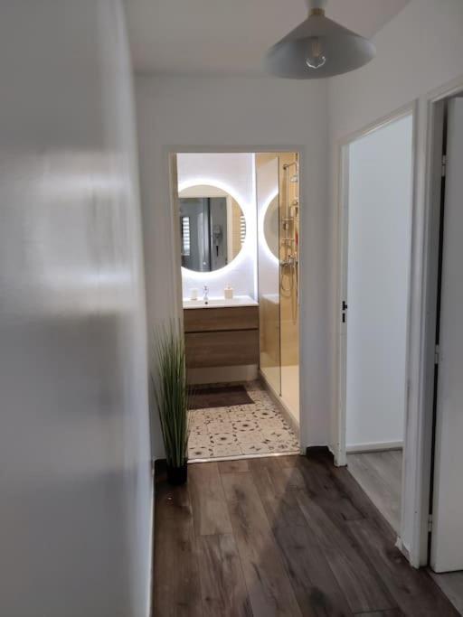 App 5 Pers, Parking, 3Mn Rer A, 40 Mn Du Centre De Paris, Cergy Le Haut Apartment Екстериор снимка