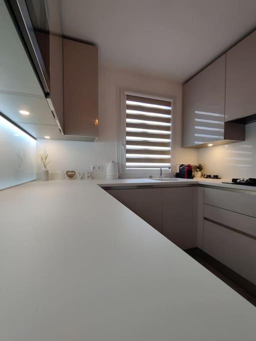 App 5 Pers, Parking, 3Mn Rer A, 40 Mn Du Centre De Paris, Cergy Le Haut Apartment Екстериор снимка